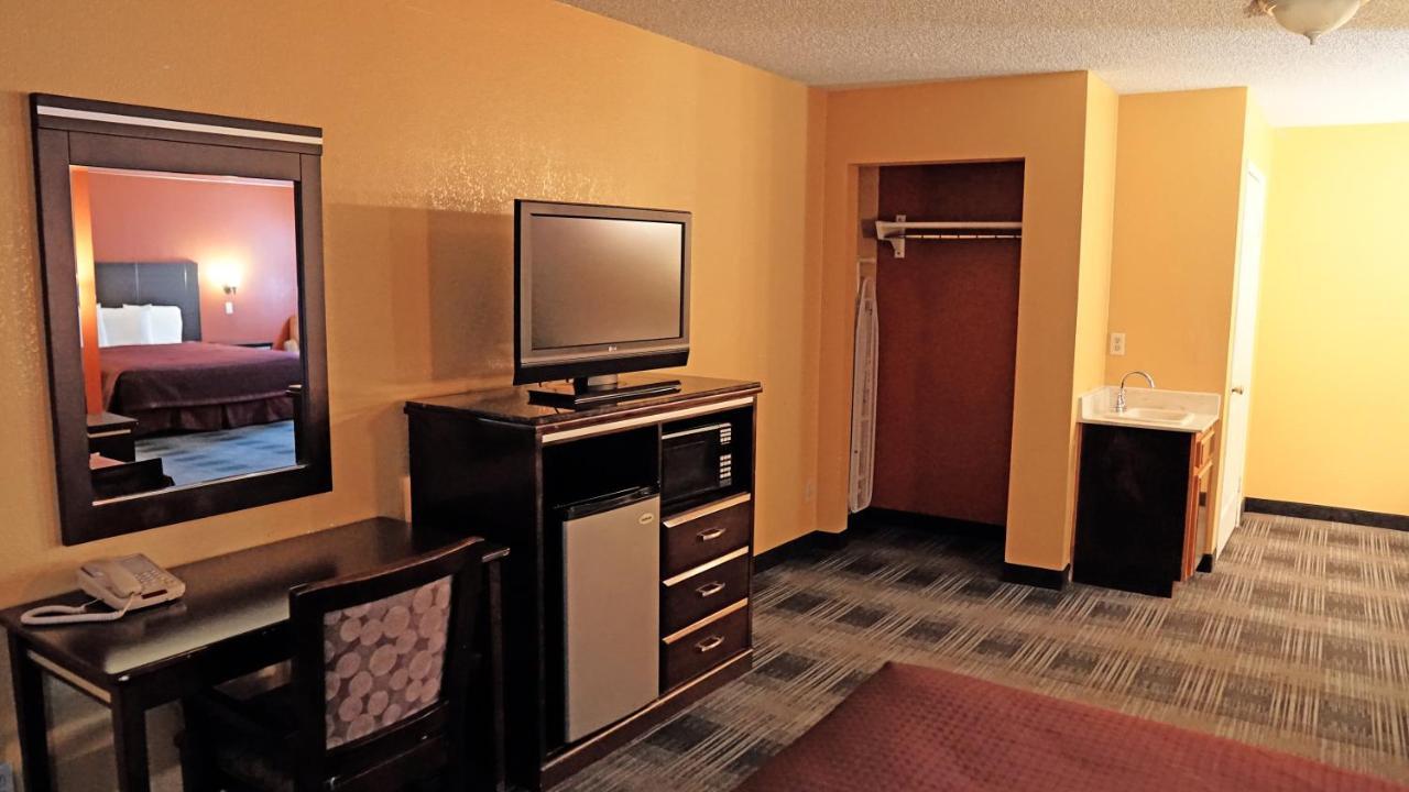 Travel Plaza Inn Compton Exterior foto